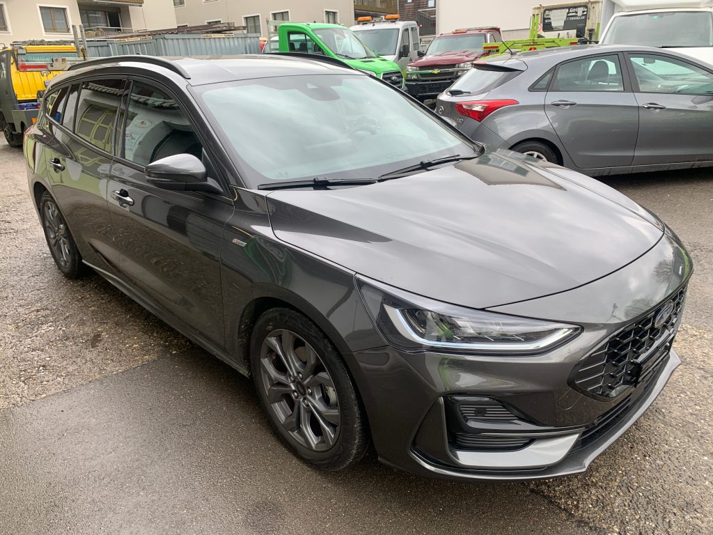 FORD FOCUS 1.0i EcoB Hybrid 155 ST-Line X, Mild-Hybrid Petrol/Electric, Second hand / Used, Automatic - 4