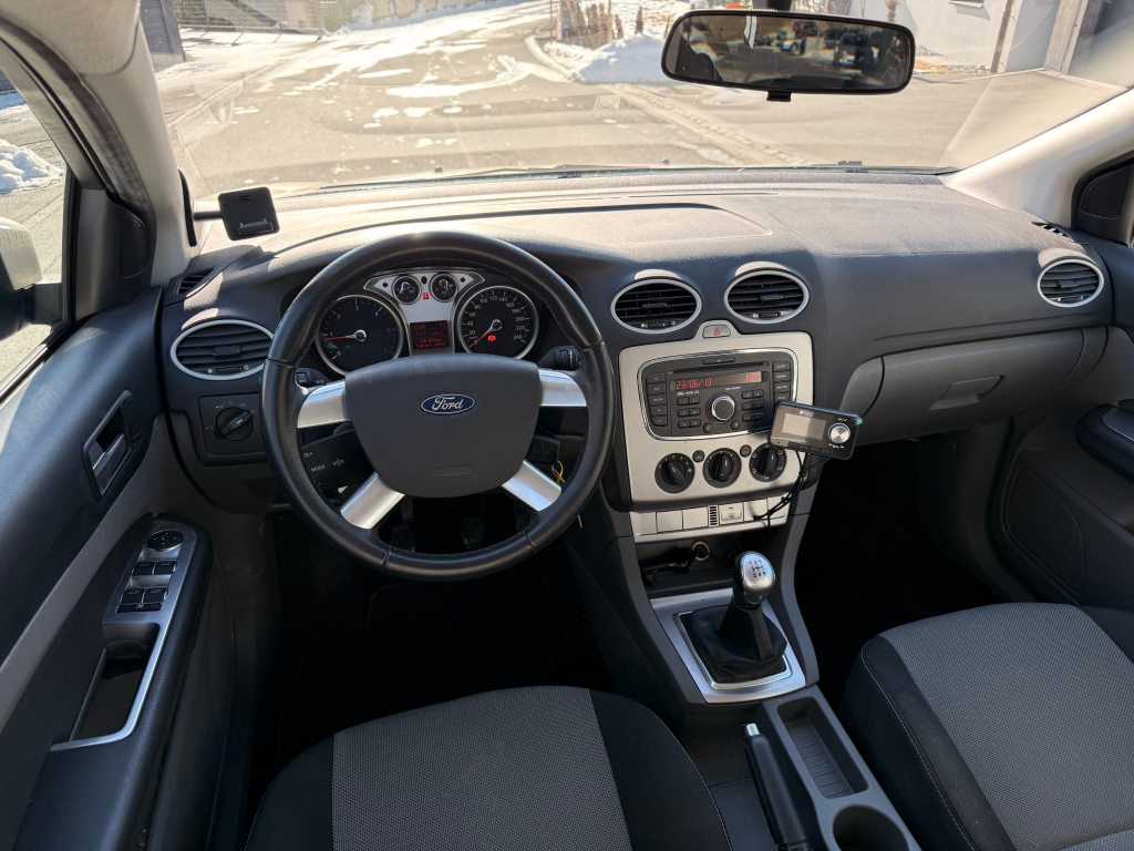 FORD FOCUS 1.6 16V TDCi Ambiente, Diesel, Occasion / Utilisé, Manuelle - 6