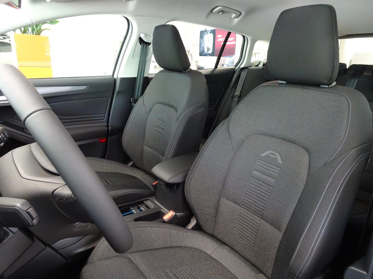 FORD Focus Station Wagon 1.0i EcoB 125 Active, Essence, Occasion / Utilisé, Manuelle - 5