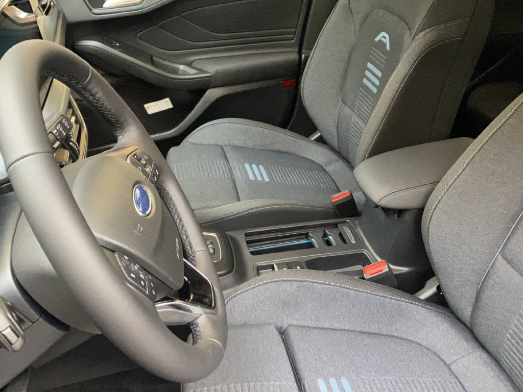 FORD Focus SW 1.0i EcoB Hybrid 155 Active X, Mild-Hybrid Petrol/Electric, Second hand / Used, Automatic - 5