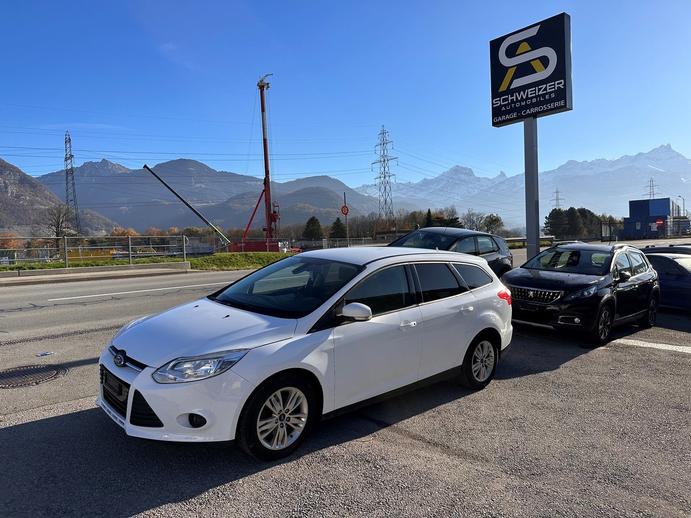 FORD Focus 1.6i VCT Trend PowerShift, Benzina, Occasioni / Usate, Automatico