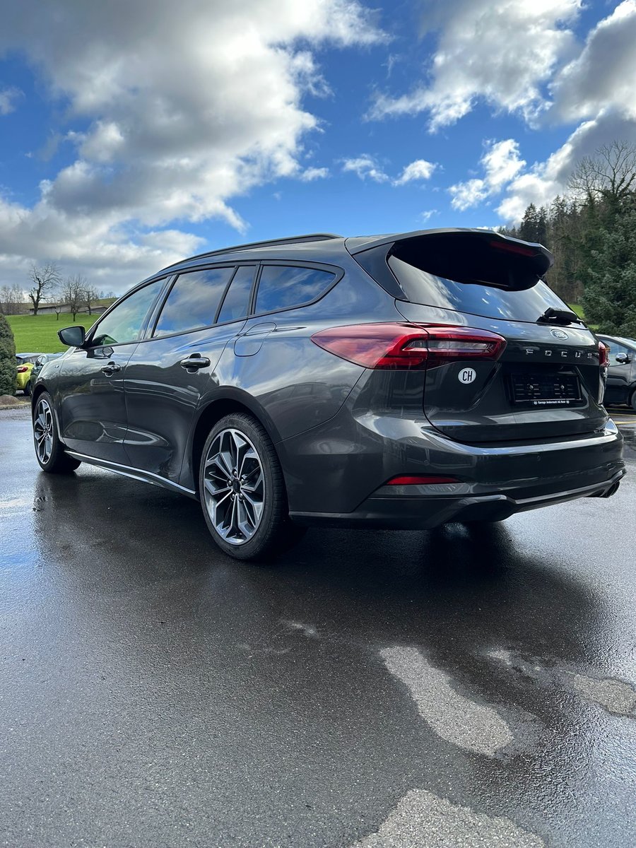 FORD Focus 1.0 MHEV ST-Line Style Automat, Mild-Hybrid Benzin/Elektro, Occasion / Gebraucht, Automatik - 6