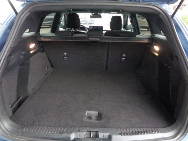 FORD Focus Station Wagon 1.0i EcoB Hybrid 155 ST-Line, Mild-Hybrid Benzin/Elektro, Occasion / Gebraucht, Automat - 6