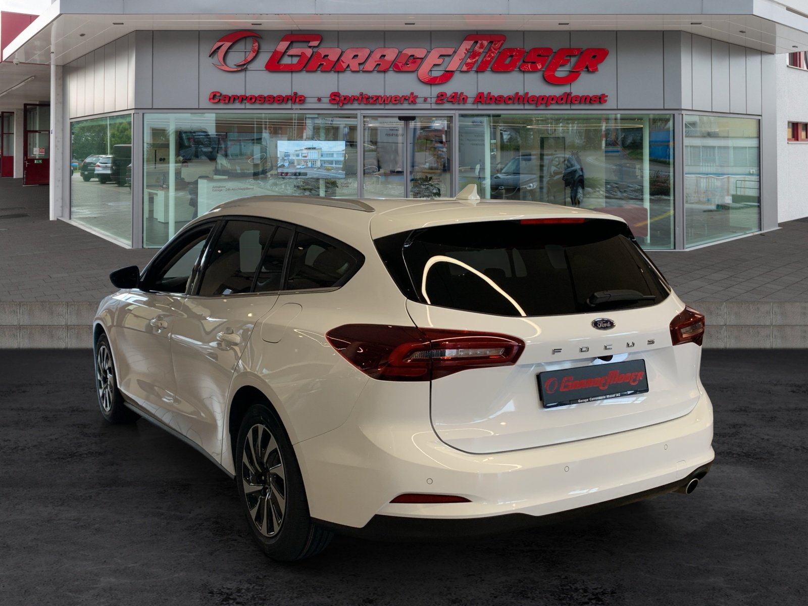 FORD Focus SW 1.0i EcoB Hybrid 155 Titanium, Mild-Hybrid Benzin/Elektro, Occasion / Gebraucht, Automatik - 4