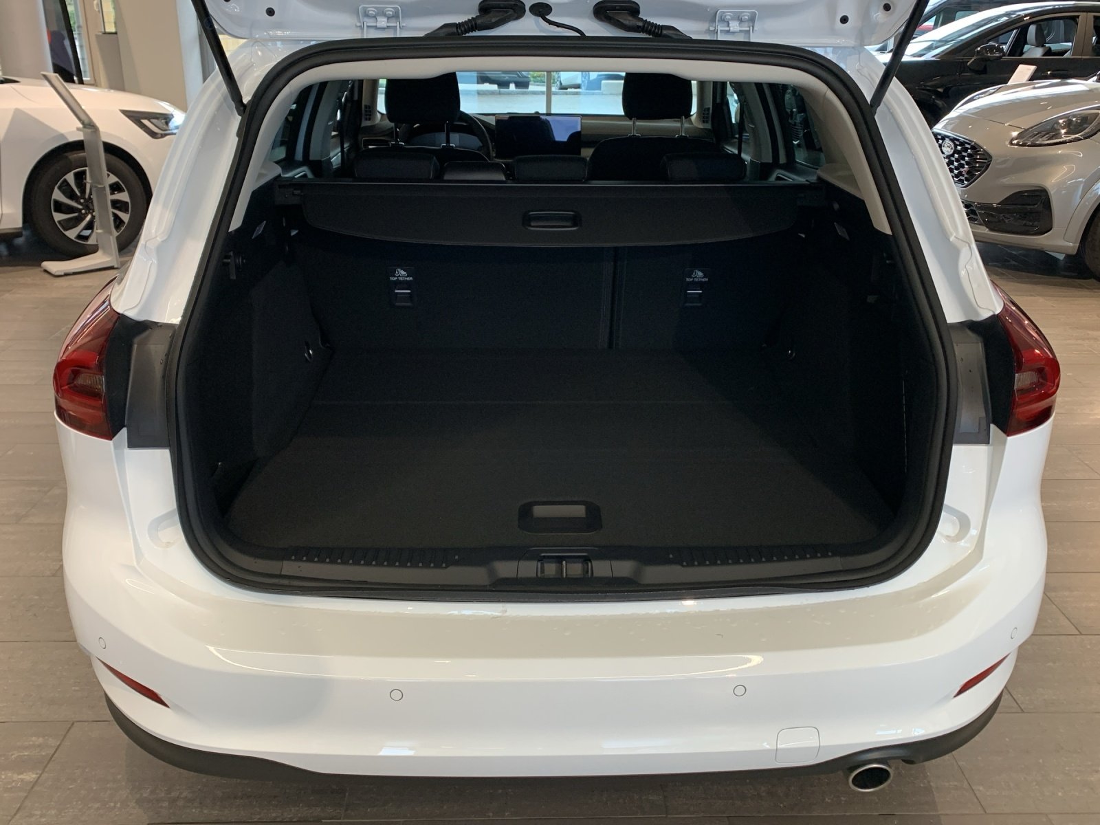 FORD Focus SW 1.0i EcoB Hybrid 155 Titanium, Mild-Hybrid Benzin/Elektro, Occasion / Gebraucht, Automatik - 7