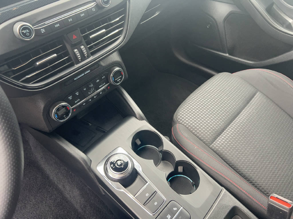 FORD Focus Station Wagon 2.0 EcoBlue 150 ST-Line, Diesel, Occasion / Utilisé, Automatique - 7