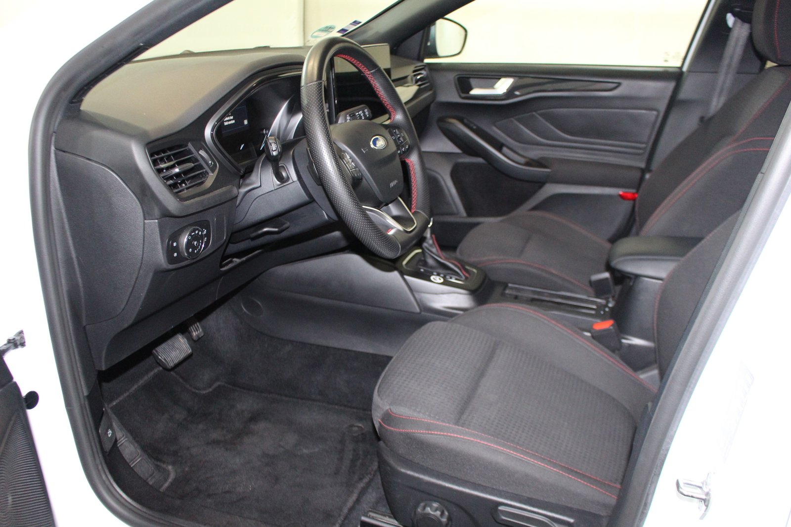 FORD Focus Station Wagon 1.0i EcoB Hybrid 155 ST-Line, Hybride Leggero Benzina/Elettrica, Occasioni / Usate, Automatico - 7