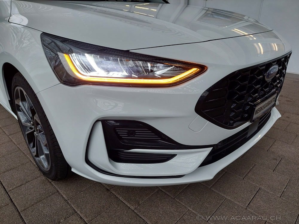 FORD Focus 1.0 MHEV ST-Line X Automat / Video : https://youtu.be/, Mild-Hybrid Benzin/Elektro, Occasion / Gebraucht, Automatik - 6