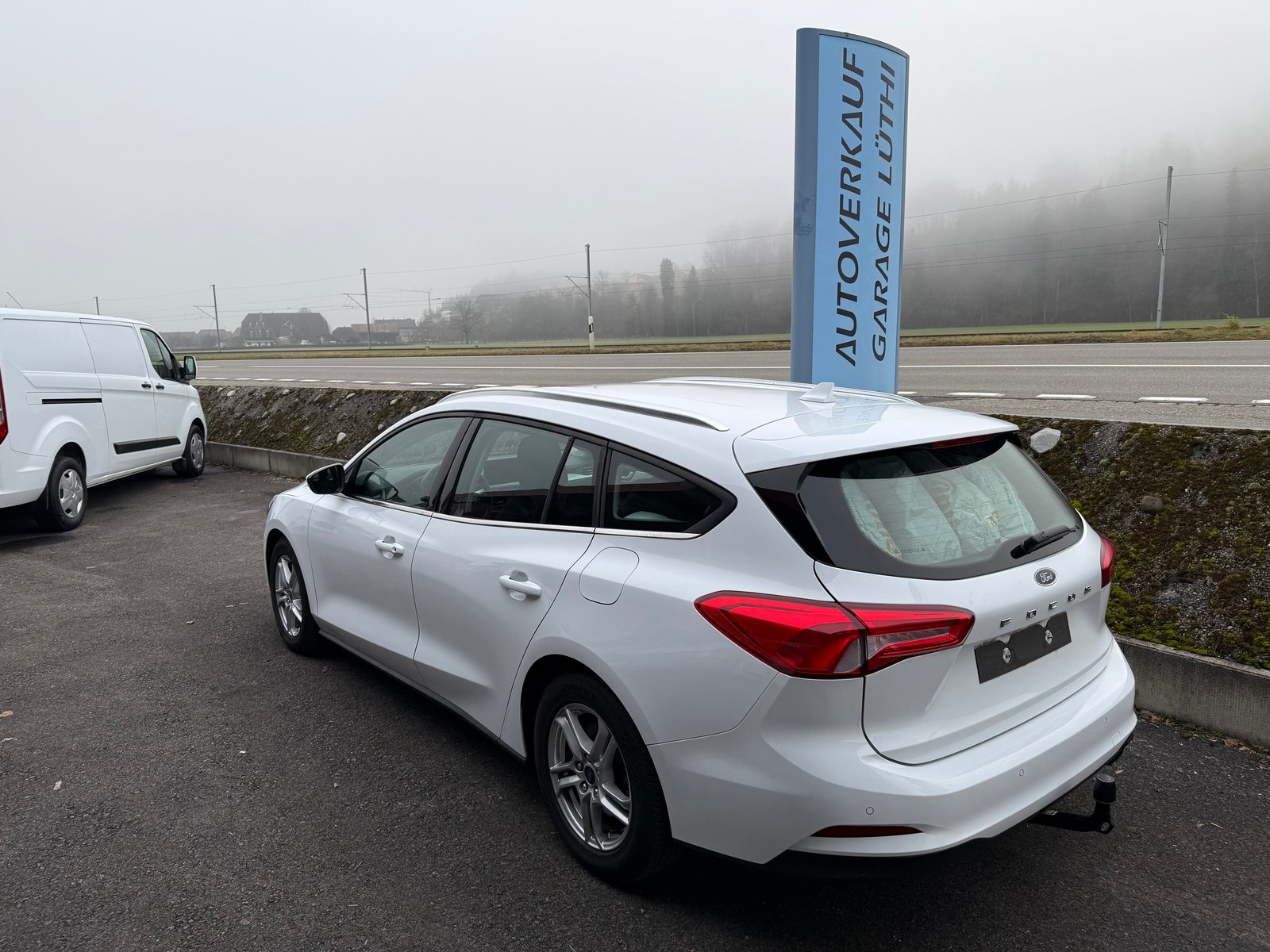 FORD Focus 1.0 SCTi Business, Benzina, Occasioni / Usate, Manuale - 2