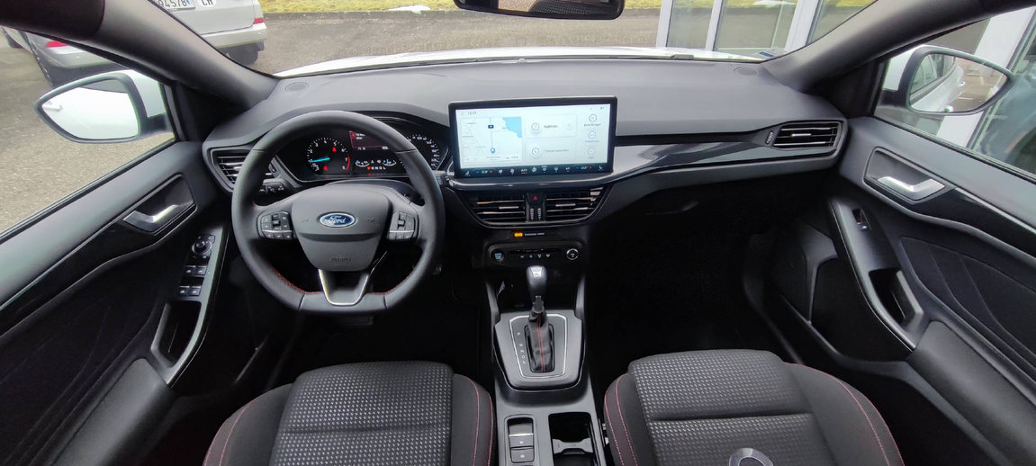 FORD Focus Station Wagon 1.0imHEV ST-Line Automat, Mild-Hybrid Petrol/Electric, Second hand / Used, Automatic - 6