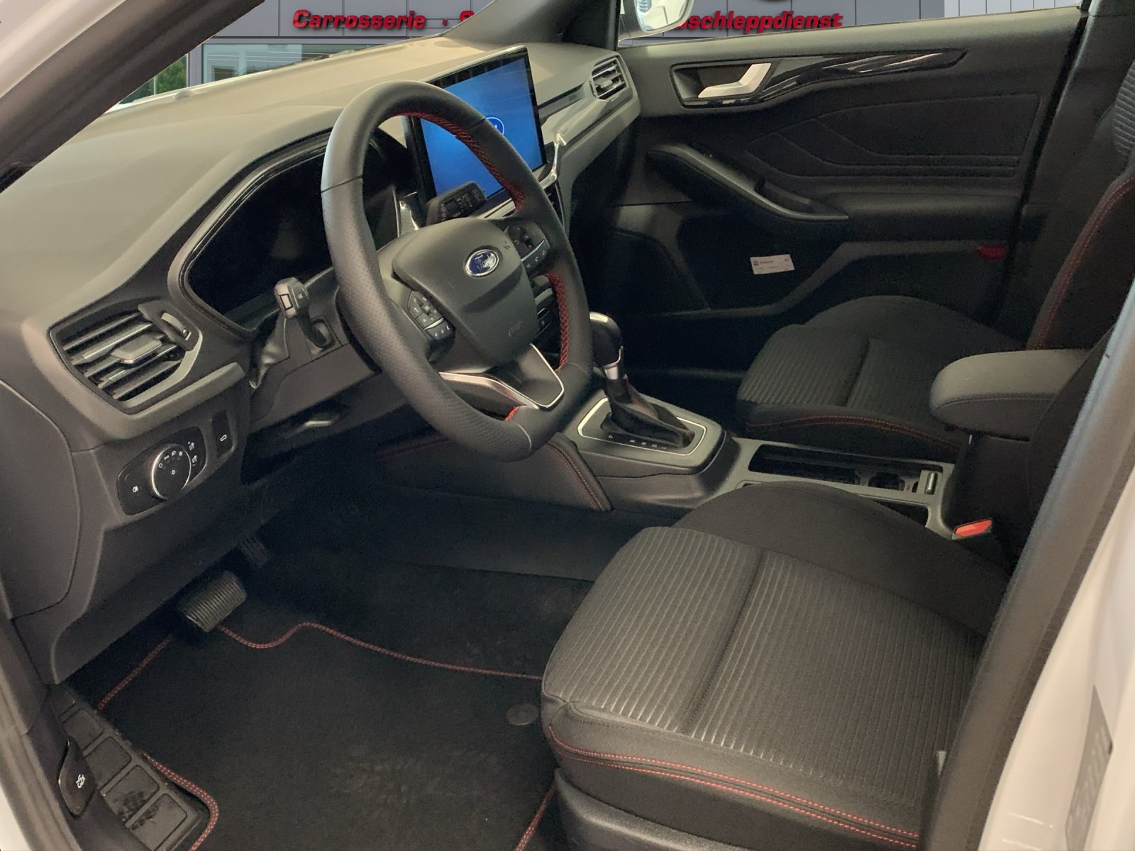 FORD Focus SW 1.0i EcoB Hybrid 155 ST-Line X, Hybride Léger Essence/Électricité, Occasion / Utilisé, Automatique - 7