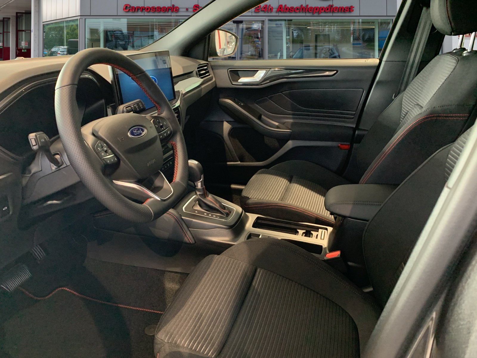 FORD Focus SW 1.0i EcoB Hybrid 155 ST-Line X, Mild-Hybrid Petrol/Electric, Second hand / Used, Automatic - 7