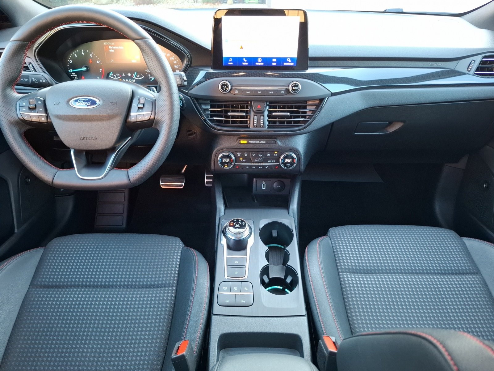FORD Focus Station Wagon 1.5i EcoB SCTi 150 ST-Line, Essence, Occasion / Utilisé, Automatique - 5