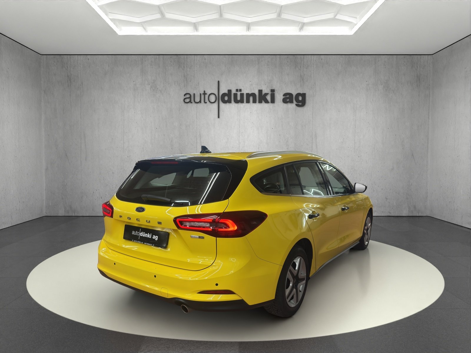FORD Focus 1.0 MHEV Titanium Automat, Mild-Hybrid Petrol/Electric, Second hand / Used, Automatic - 3