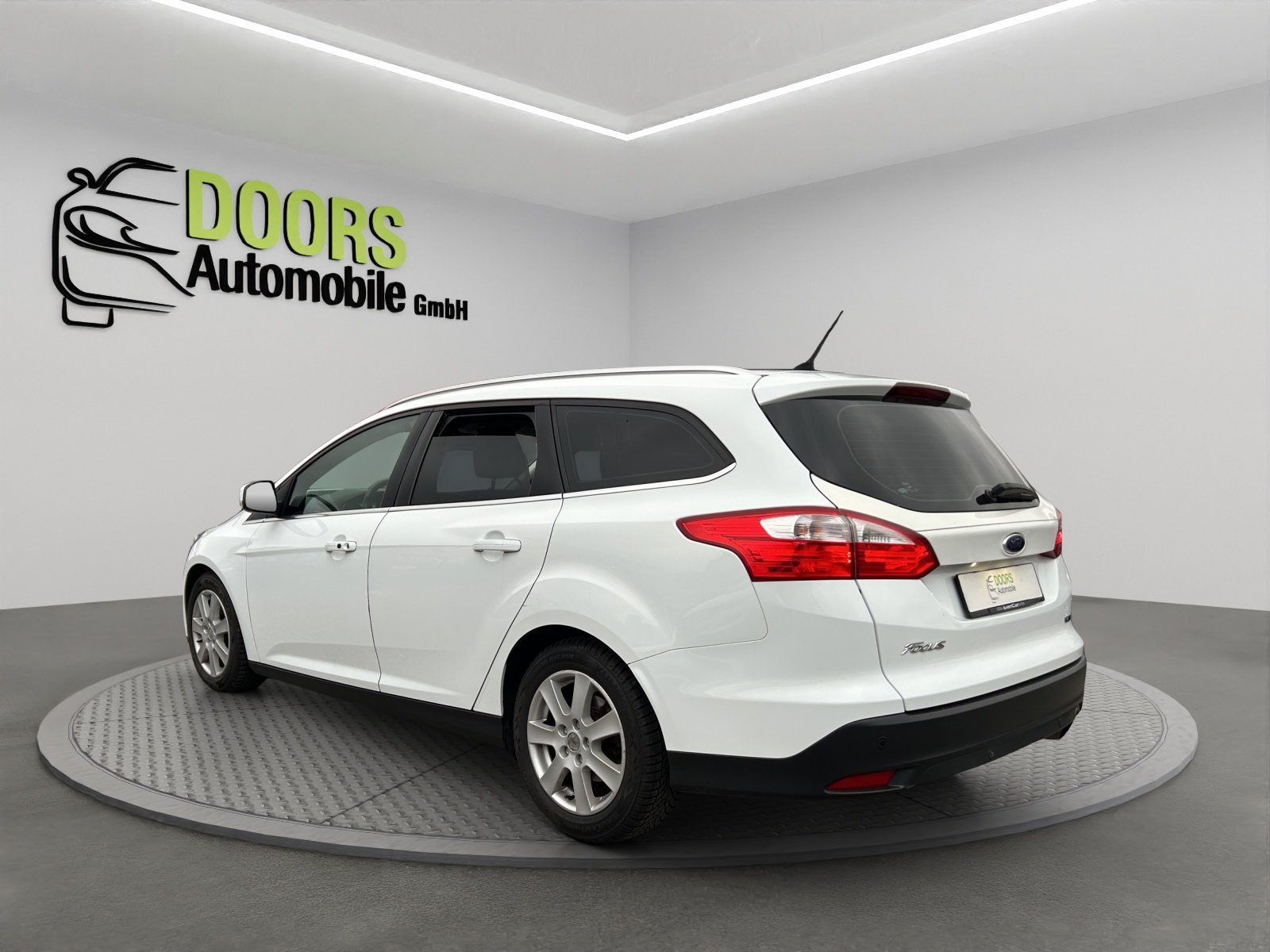 FORD Focus 1.6 SCTi Carving, Petrol, Second hand / Used, Manual - 7