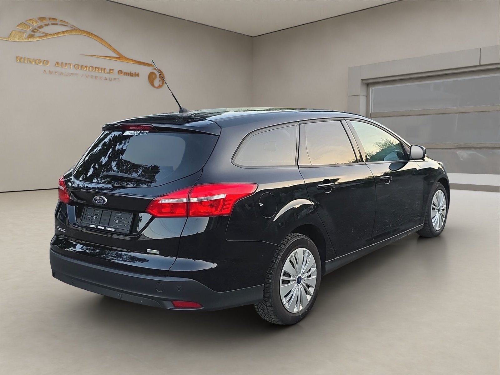 FORD Focus 1.0 SCTi Black Edition, Benzin, Occasion / Gebraucht, Handschaltung - 3