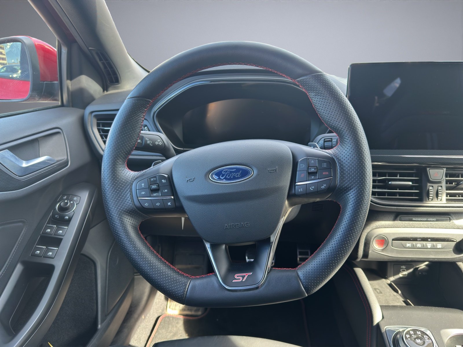 FORD Focus Station Wagon 2.3 EcoB ST X, Essence, Occasion / Utilisé, Automatique - 6