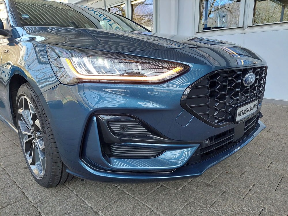 FORD Focus 1.0 MHEV ST-Line X Automat / Video : https://yout, Mild-Hybrid Petrol/Electric, Second hand / Used, Automatic - 6