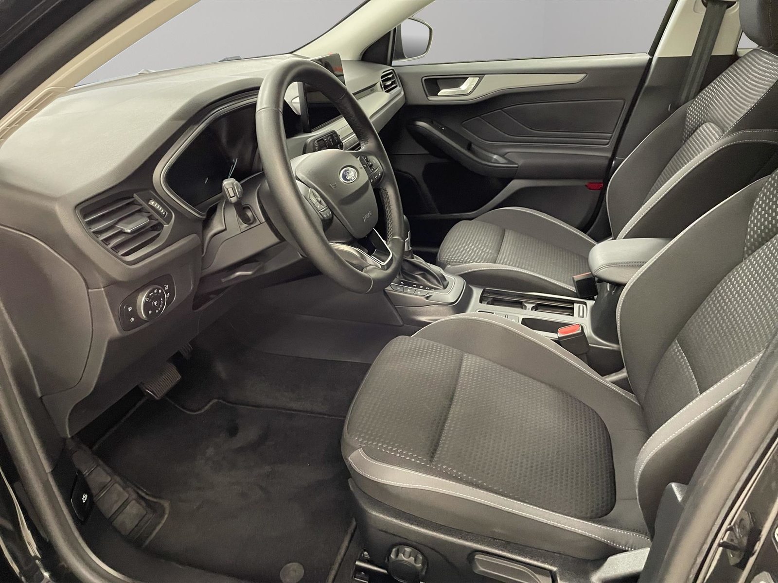 FORD Focus Station Wagon 1.0i EcoB Hybrid 125 Cool & Connect, Mild-Hybrid Petrol/Electric, Second hand / Used, Automatic - 3