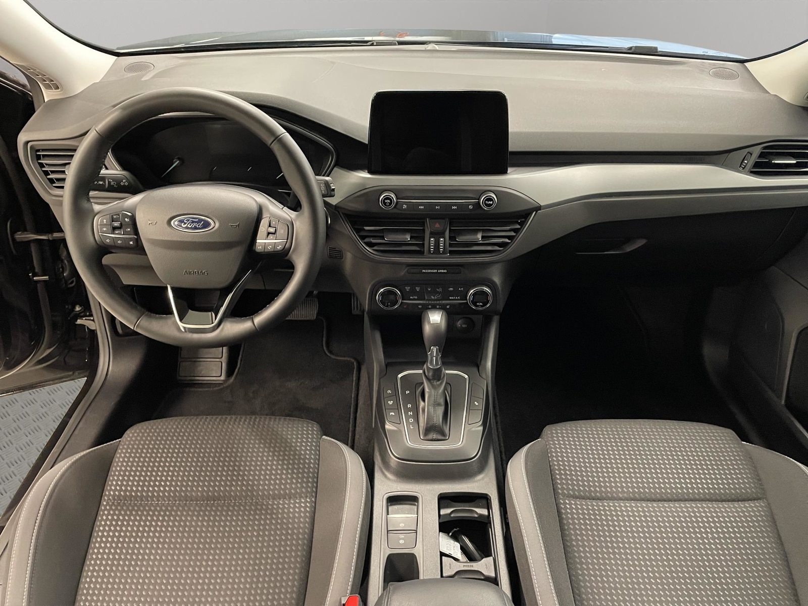 FORD Focus Station Wagon 1.0i EcoB Hybrid 125 Cool & Connect, Mild-Hybrid Petrol/Electric, Second hand / Used, Automatic - 6