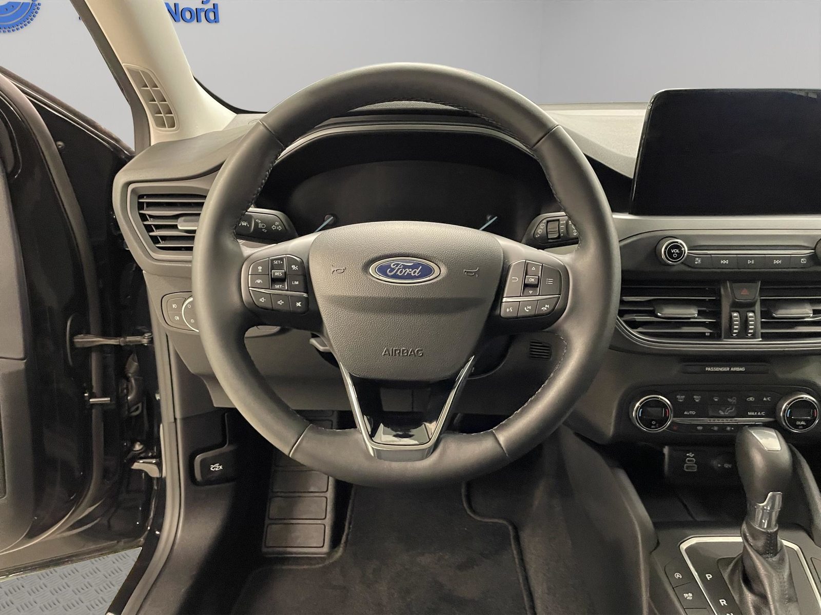 FORD Focus Station Wagon 1.0i EcoB Hybrid 125 Cool & Connect, Mild-Hybrid Petrol/Electric, Second hand / Used, Automatic - 7