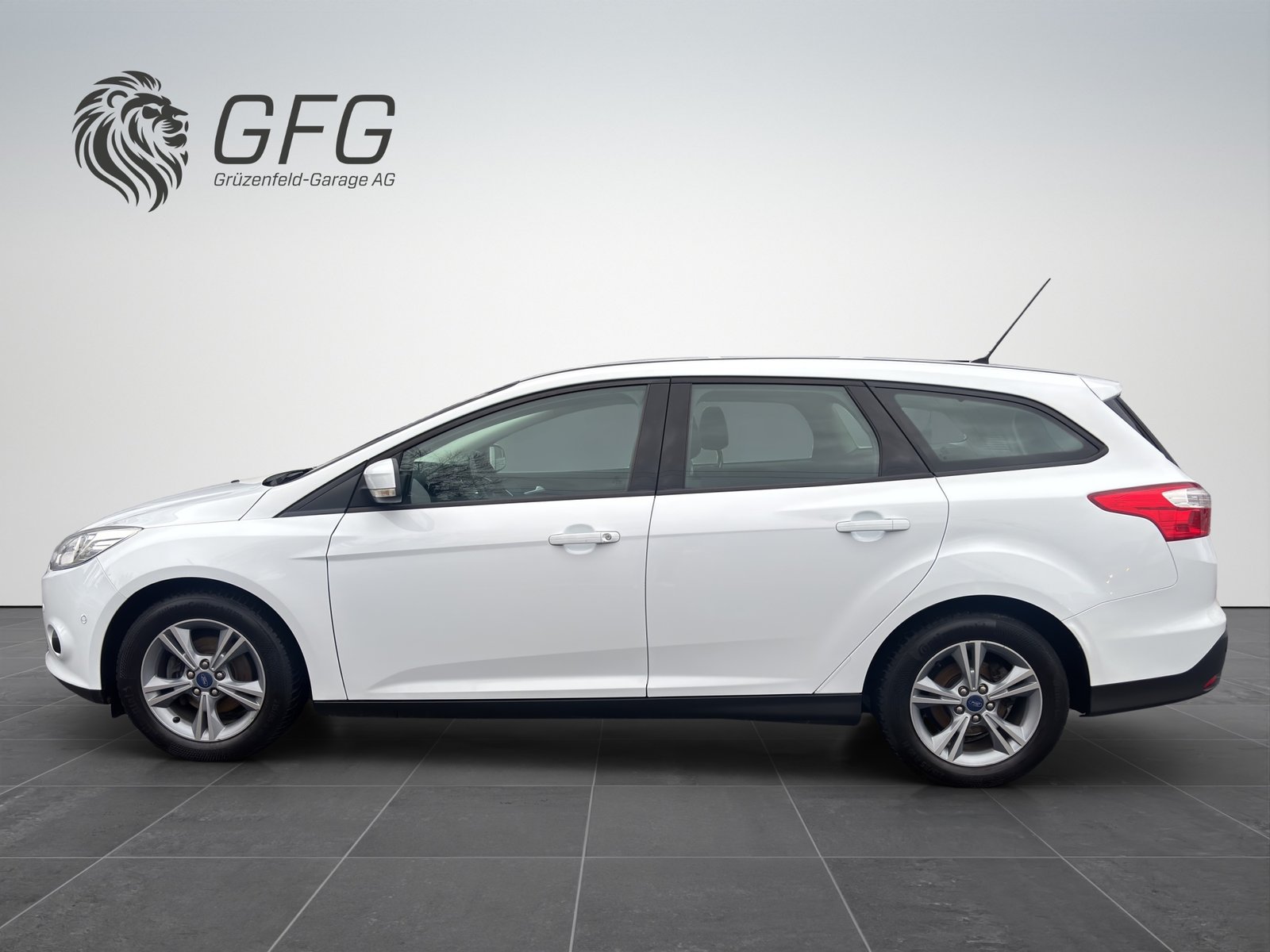 FORD Focus Station Wagon 1.0i EcoB 125 Winner, Benzin, Occasion / Gebraucht, Handschaltung - 3
