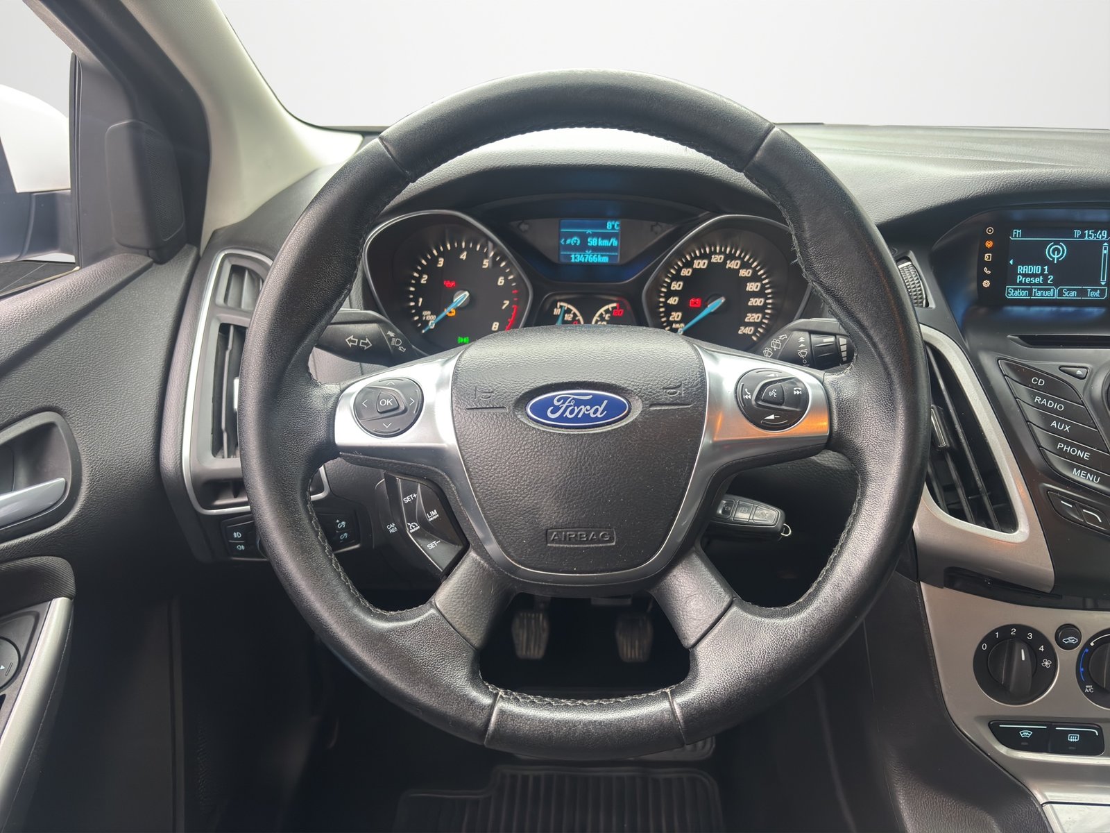 FORD Focus Station Wagon 1.0i EcoB 125 Winner, Benzin, Occasion / Gebraucht, Handschaltung - 7