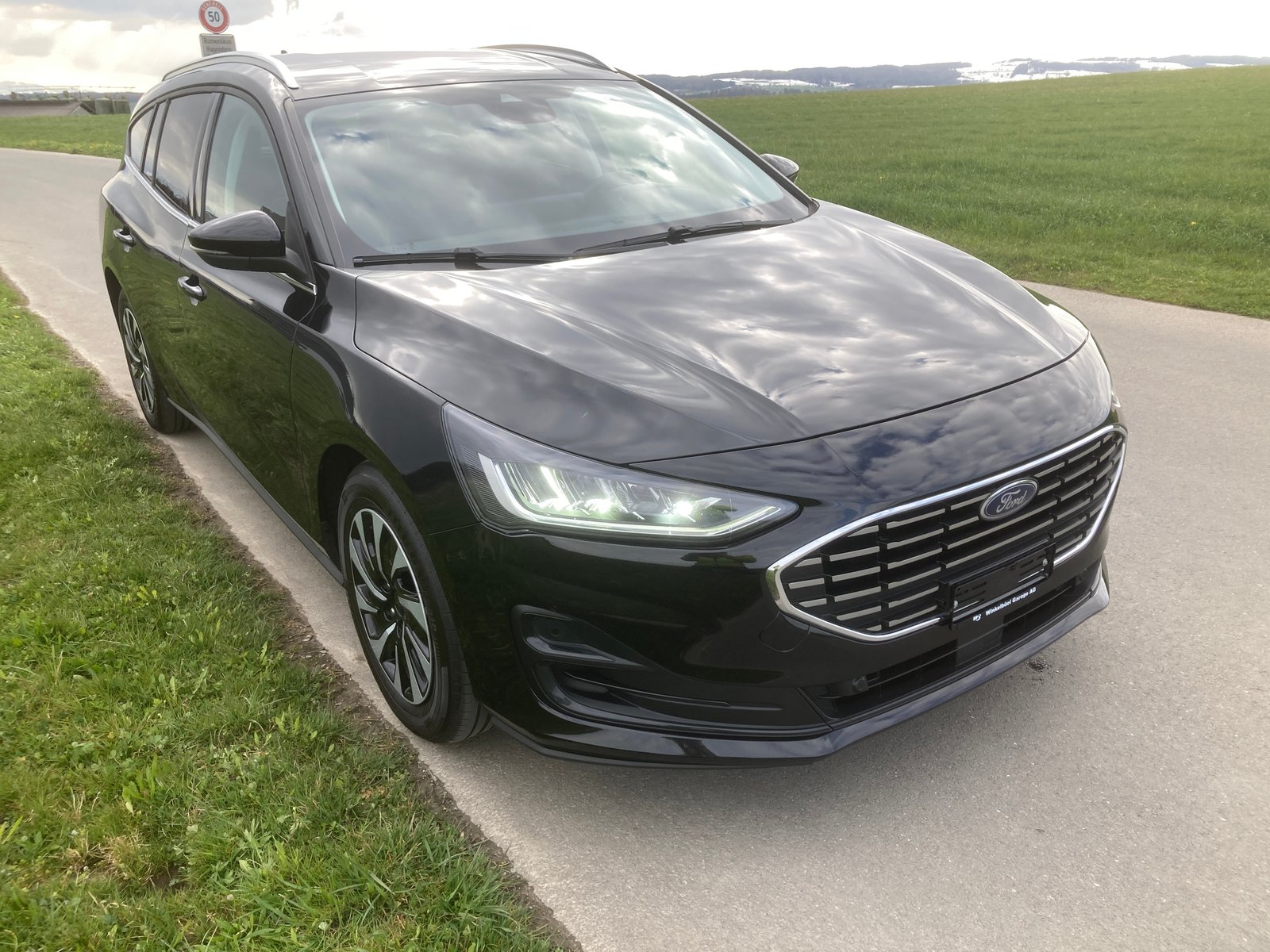 FORD Focus 1.0 MHEV Titanium X Automat, Hybride Léger Essence/Électricité, Occasion / Utilisé, Automatique - 2