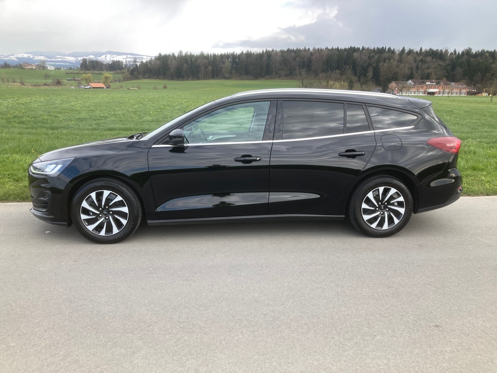 FORD Focus 1.0 MHEV Titanium X Automat, Hybride Léger Essence/Électricité, Occasion / Utilisé, Automatique - 5