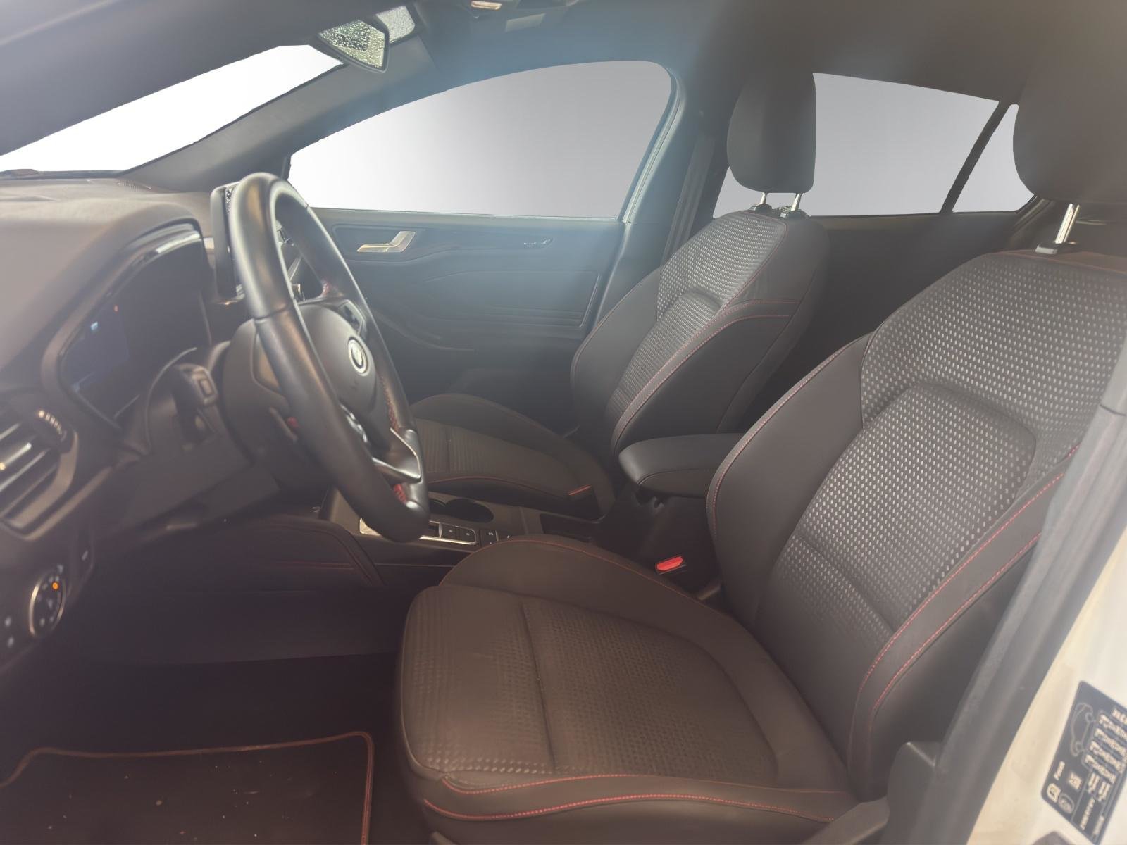 FORD Focus 1.5 TDCi ST Line X Automatic, Diesel, Occasion / Utilisé, Automatique - 7