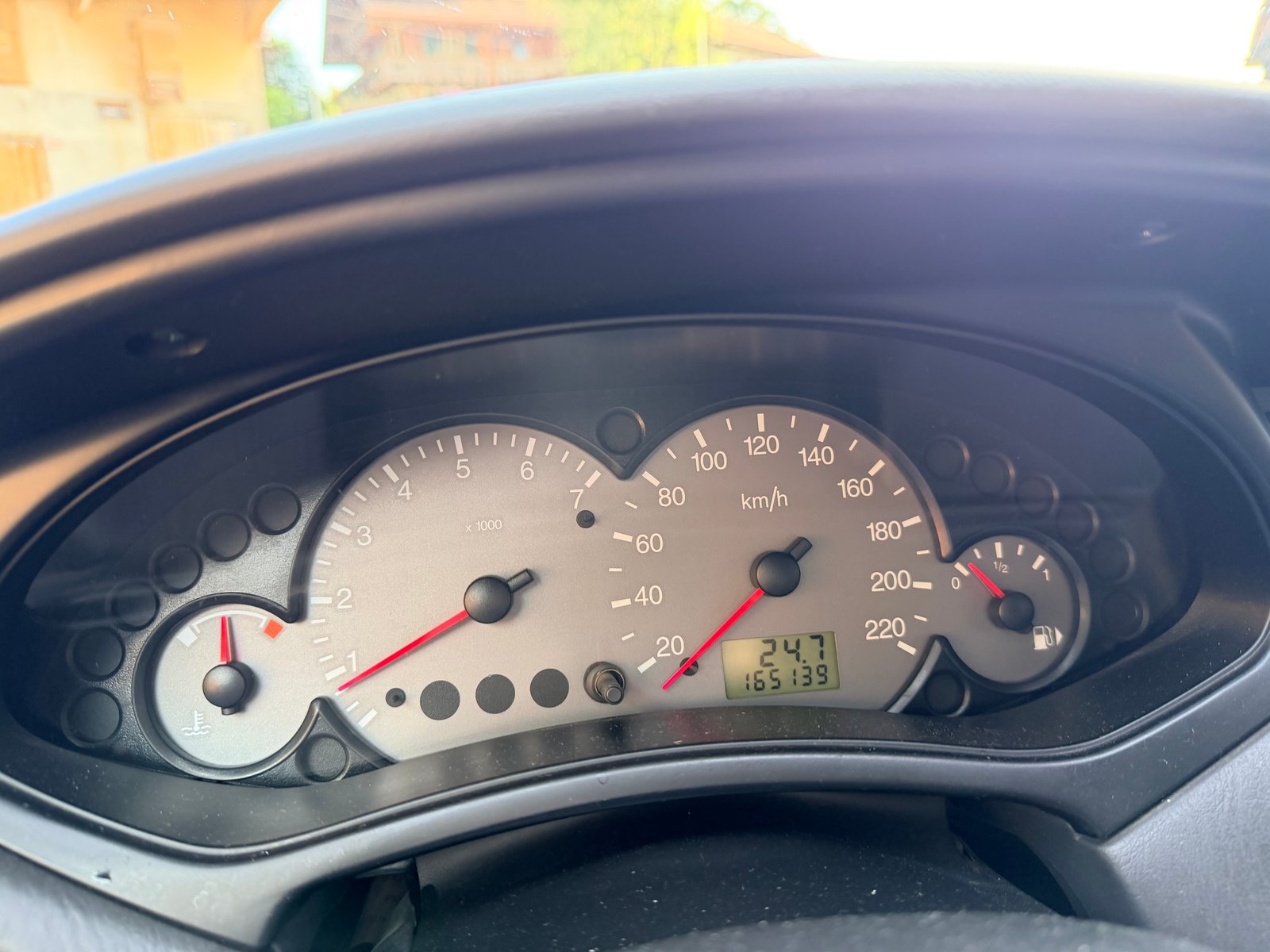 FORD Focus 2.0i 16V Carving, Benzin, Occasion / Gebraucht, Handschaltung - 5