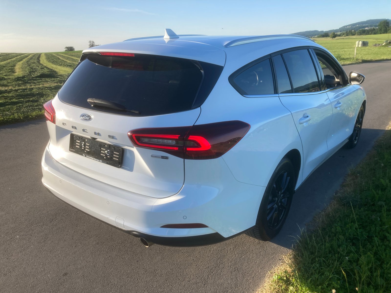 FORD Focus 1.0 MHEV Titanium X Automat, Mild-Hybrid Benzin/Elektro, Occasion / Gebraucht, Automatik - 3