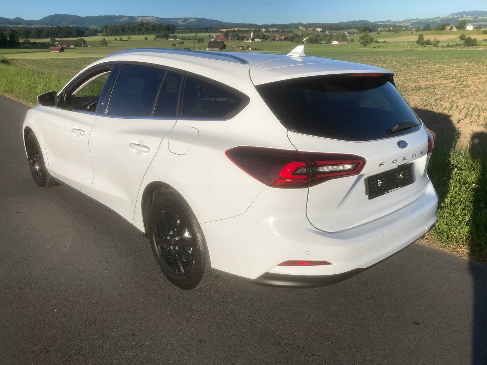 FORD Focus 1.0 MHEV Titanium X Automat, Mild-Hybrid Benzin/Elektro, Occasion / Gebraucht, Automatik - 4