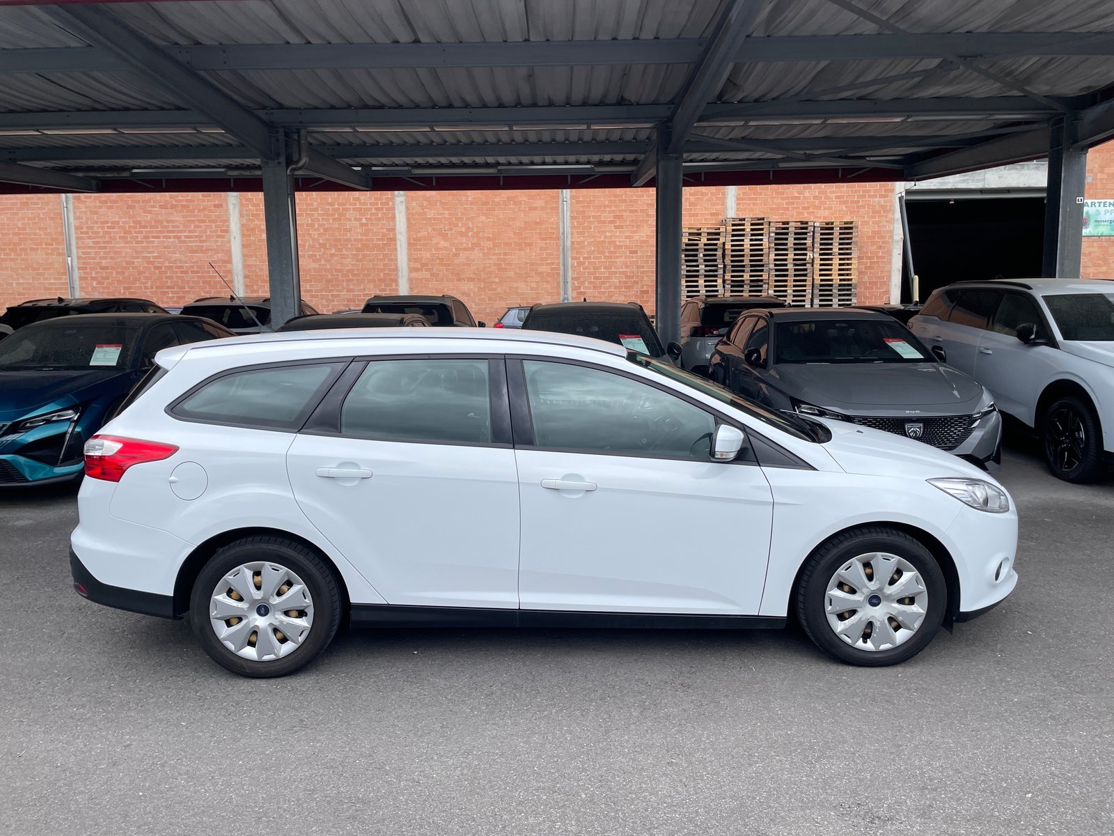 FORD Focus 1.6 TDCi Trend, Diesel, Second hand / Used, Manual - 2