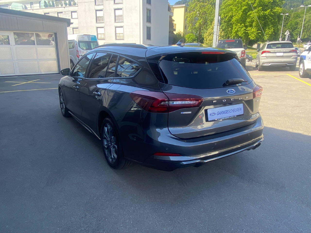 FORD Focus Station Wagon 1.0i EcoB Hybrid 155 ST-Line, Hybride Léger Essence/Électricité, Occasion / Utilisé, Automatique - 4