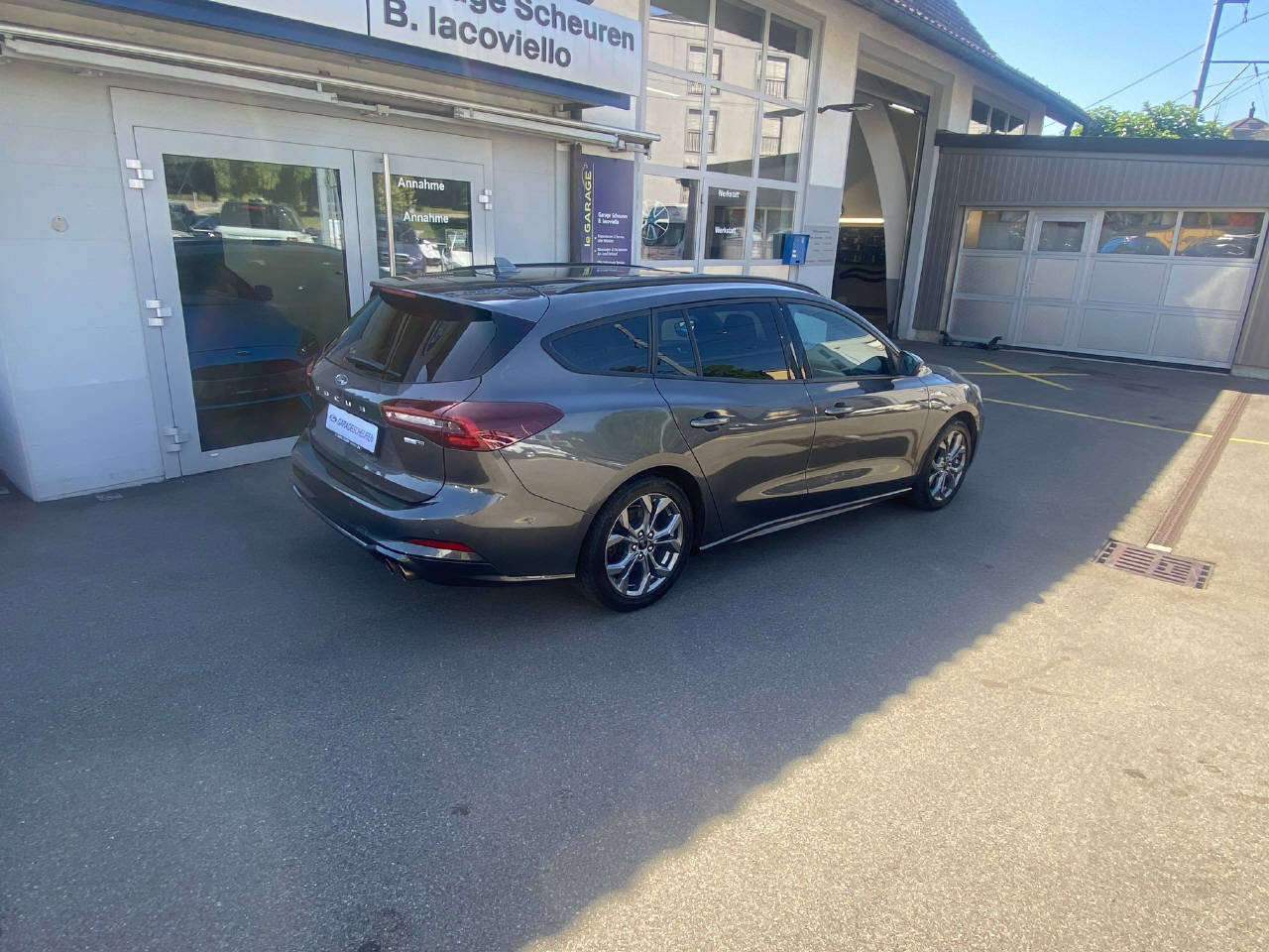 FORD Focus Station Wagon 1.0i EcoB Hybrid 155 ST-Line, Hybride Léger Essence/Électricité, Occasion / Utilisé, Automatique - 6