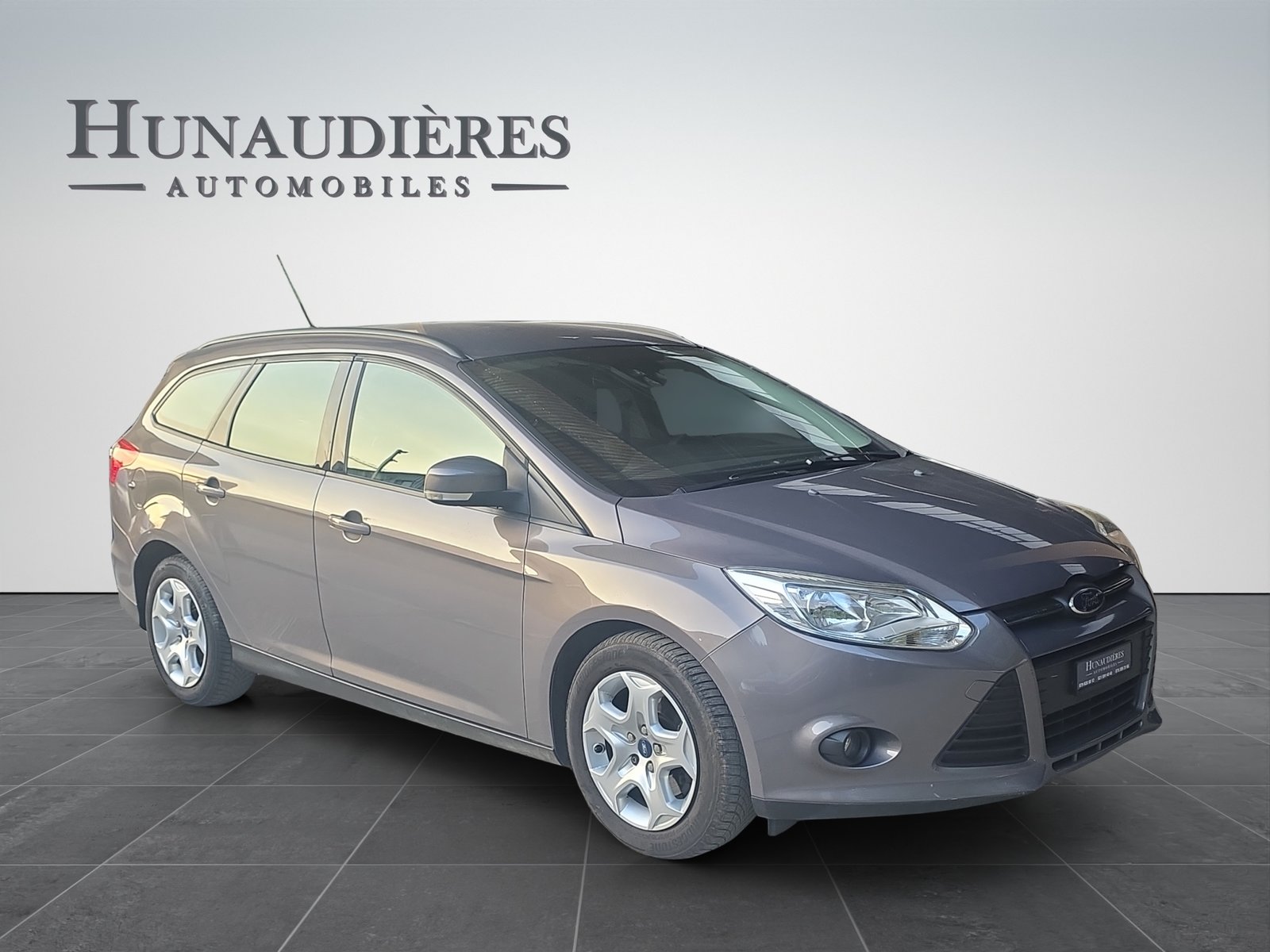 FORD Focus 1.0 SCTi Titanium, Benzina, Occasioni / Usate, Manuale - 2