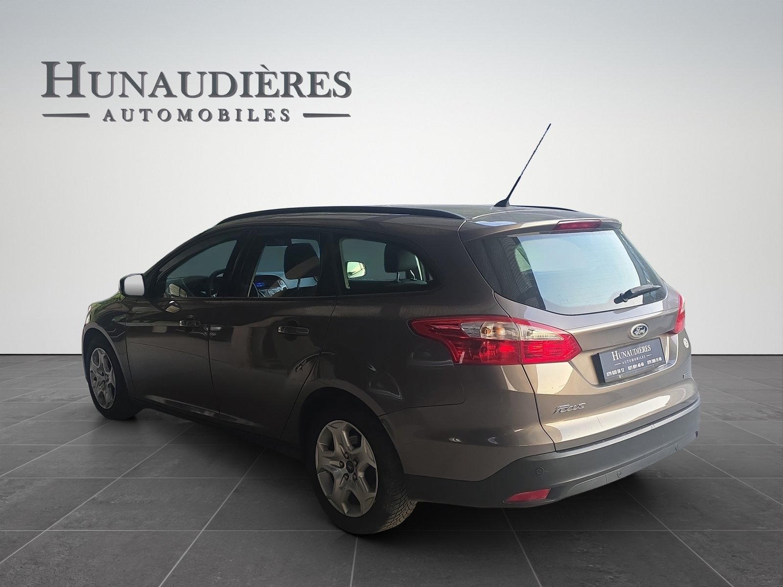 FORD Focus 1.0 SCTi Titanium, Benzina, Occasioni / Usate, Manuale - 3
