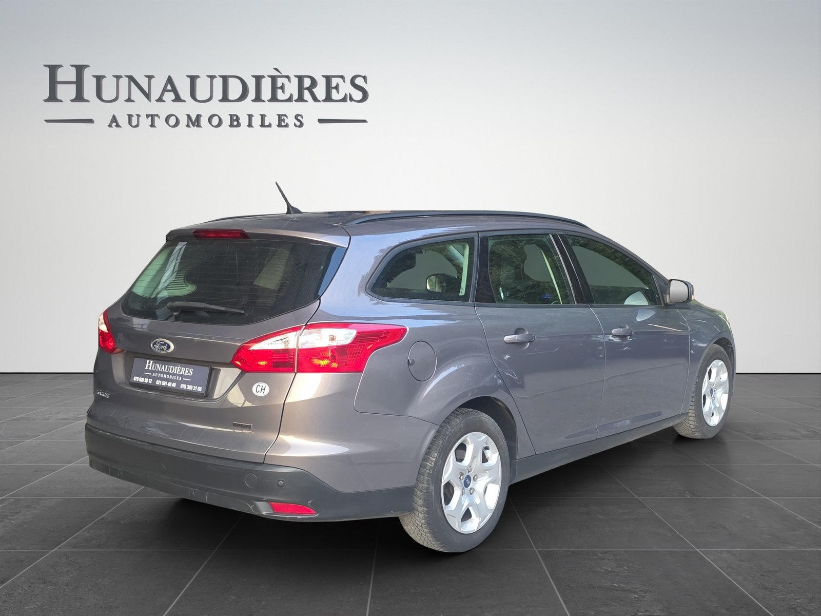 FORD Focus 1.0 SCTi Titanium, Benzina, Occasioni / Usate, Manuale - 4