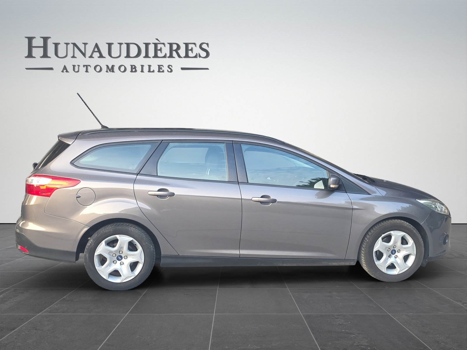 FORD Focus 1.0 SCTi Titanium, Benzina, Occasioni / Usate, Manuale - 5