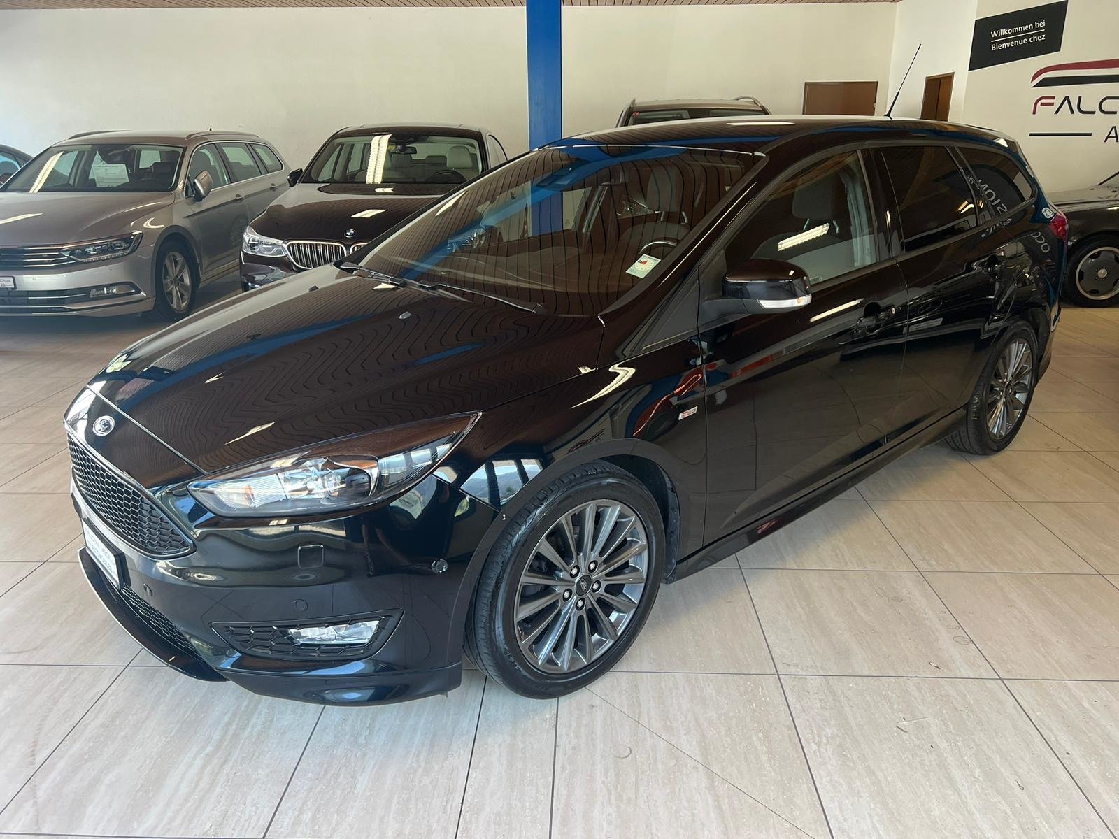 FORD Focus 1.0 SCTi ST Line, Benzin, Occasion / Gebraucht, Handschaltung - 3