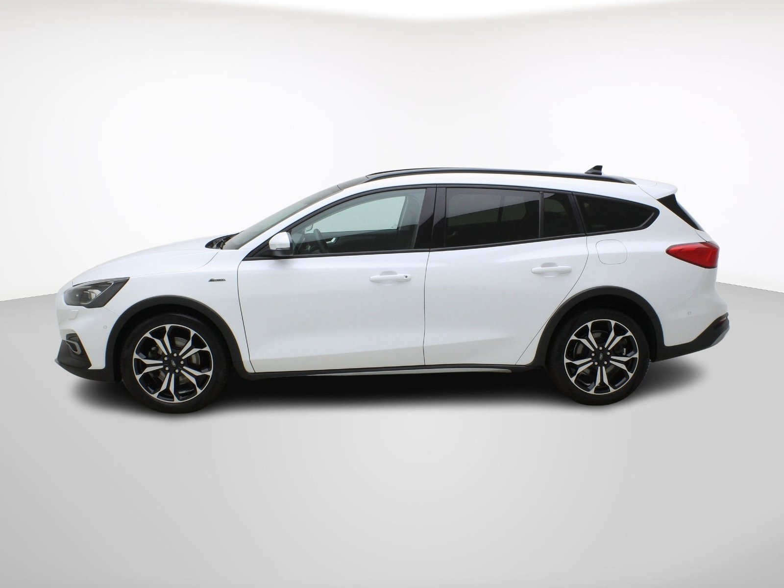 FORD Focus Station Wagon 1.5i EcoB SCTi Active, Benzina, Occasioni / Usate, Automatico - 3