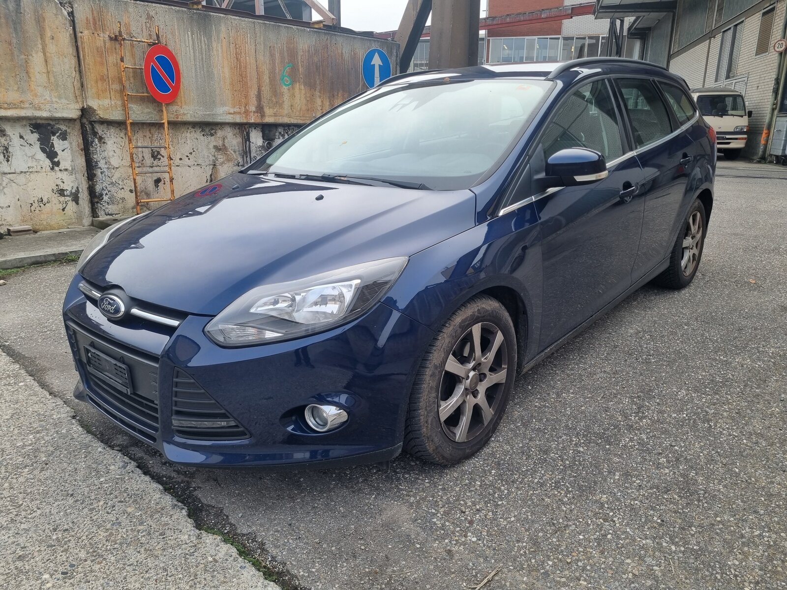 FORD Focus 1.0 SCTi Carving, Benzina, Occasioni / Usate, Manuale - 2