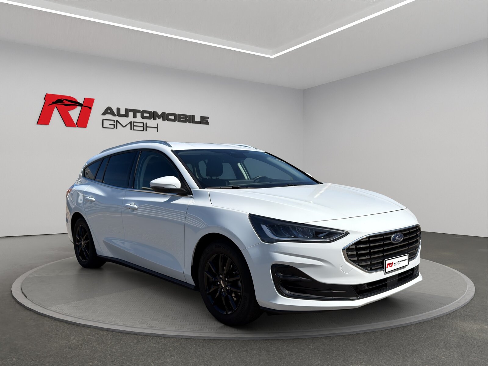 FORD Focus 1.0 MHEV Titanium X Automat, Mild-Hybrid Benzin/Elektro, Occasion / Gebraucht, Automatik - 2