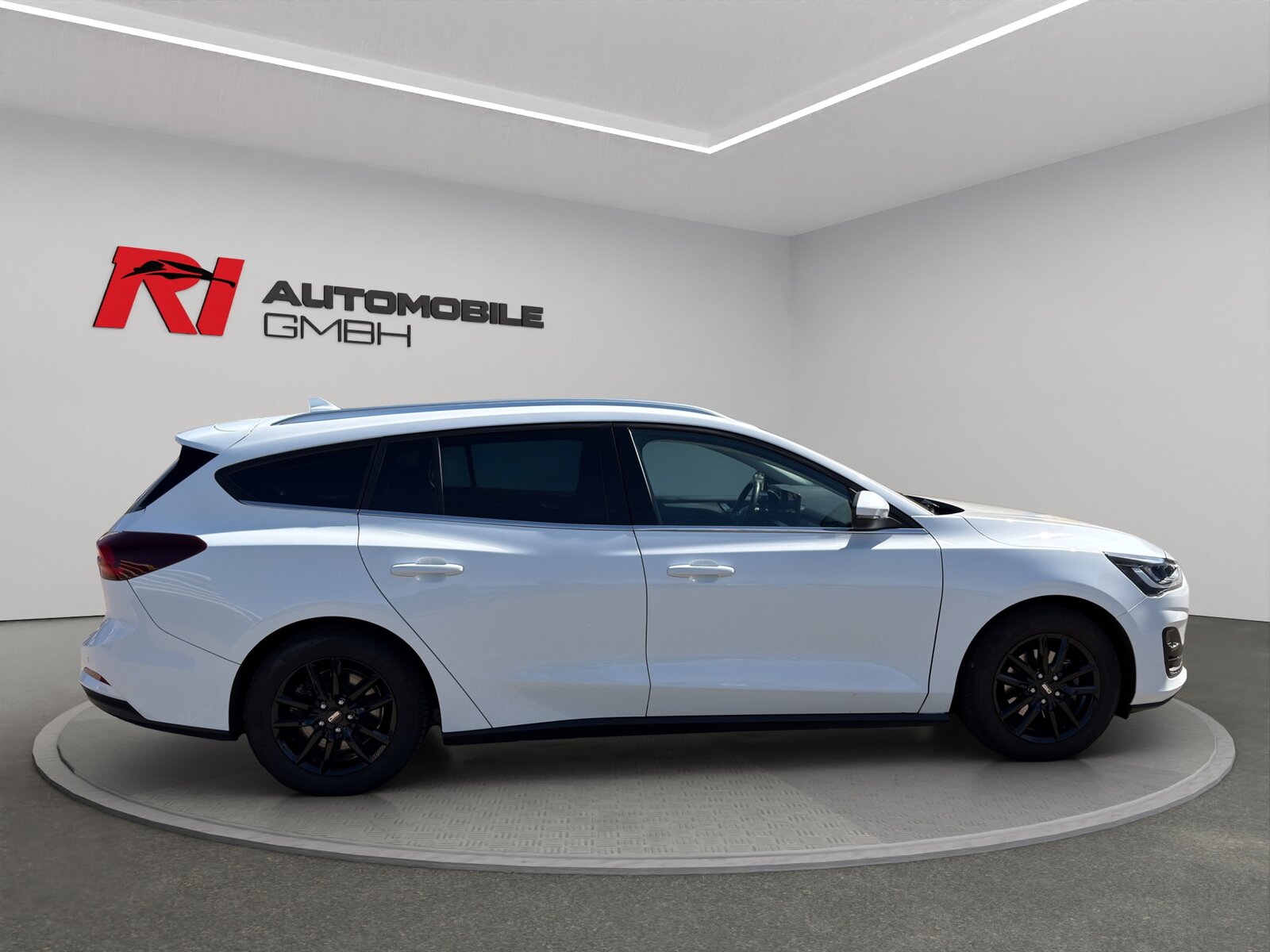 FORD Focus 1.0 MHEV Titanium X Automat, Mild-Hybrid Benzin/Elektro, Occasion / Gebraucht, Automatik - 6