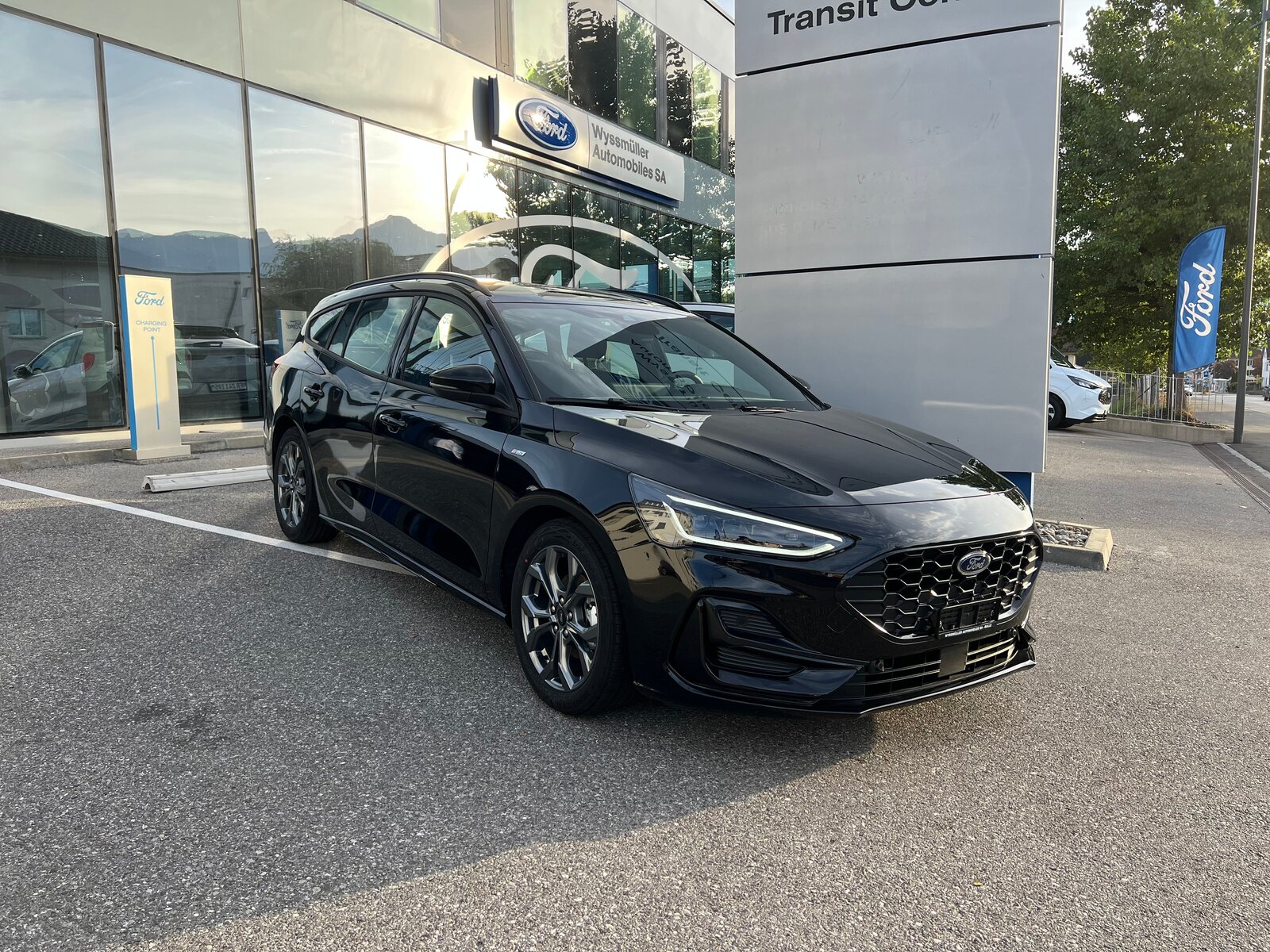 FORD Focus 1.0 MHEV ST-Line Automat