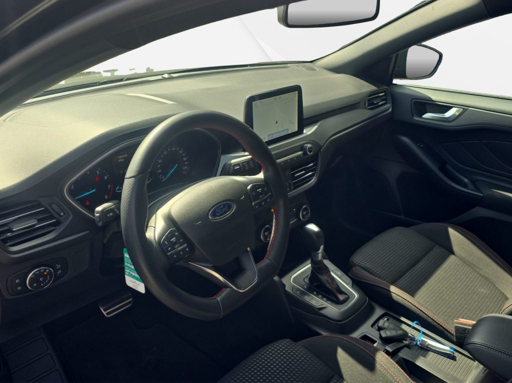 FORD FOCUS 1.0i EcoB Hybrid 155 ST-Line Style, Mild-Hybrid Benzin/Elektro, Occasion / Gebraucht, Automatik - 6