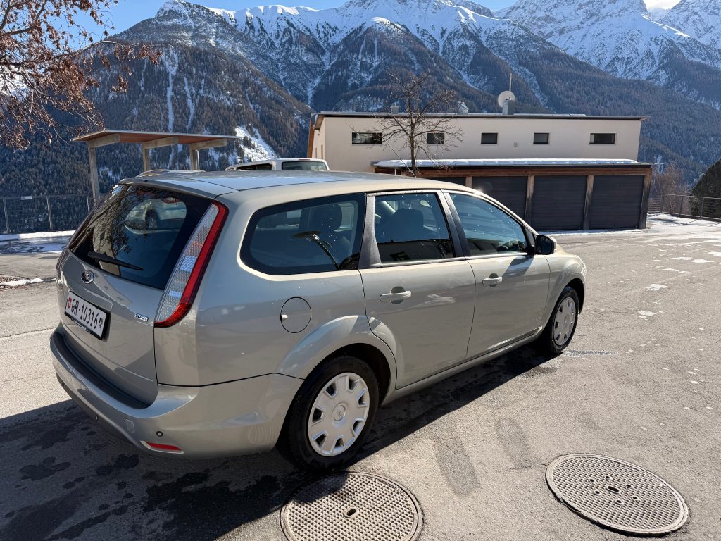 FORD FOCUS 1.6 16V TDCi Ambiente, Diesel, Occasion / Utilisé, Manuelle - 4