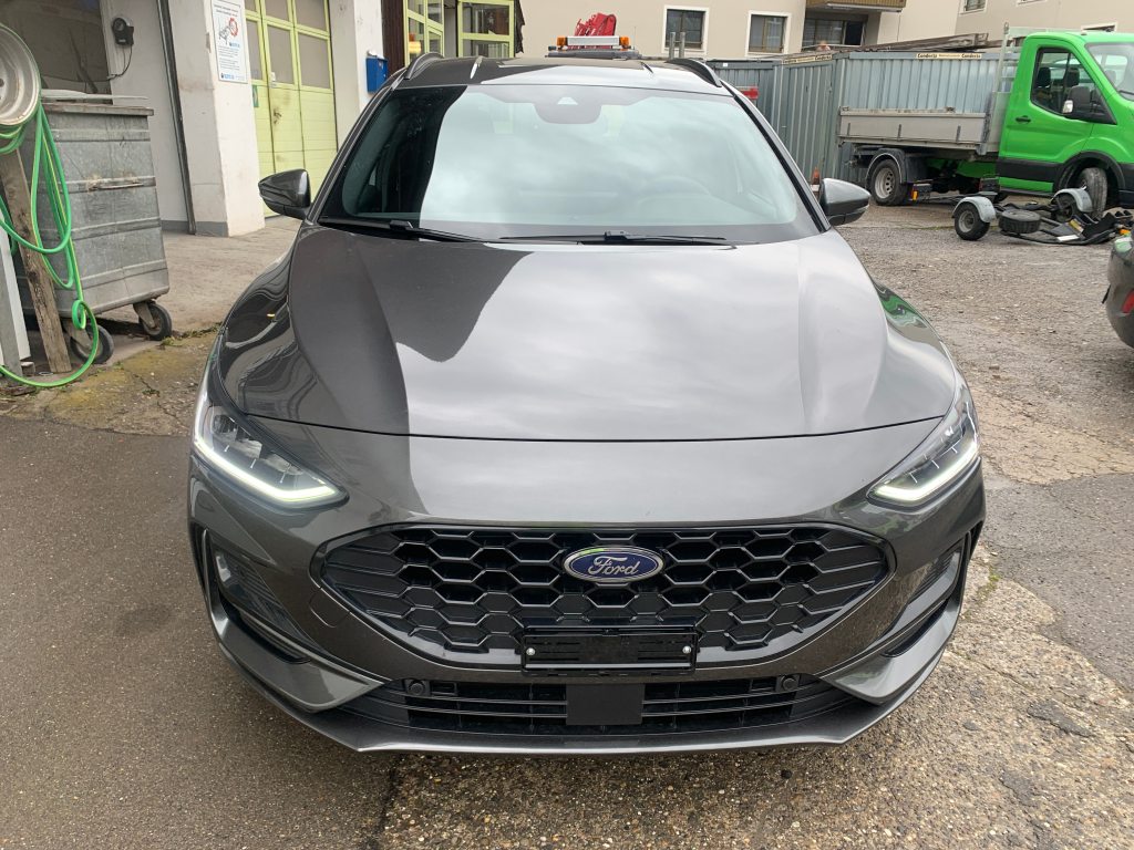 FORD FOCUS 1.0i EcoB Hybrid 155 ST-Line X, Mild-Hybrid Petrol/Electric, Second hand / Used, Automatic - 2