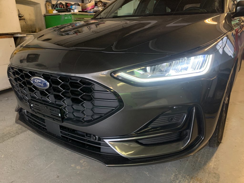 FORD FOCUS 1.0i EcoB Hybrid 155 ST-Line X, Mild-Hybrid Petrol/Electric, Second hand / Used, Automatic - 5